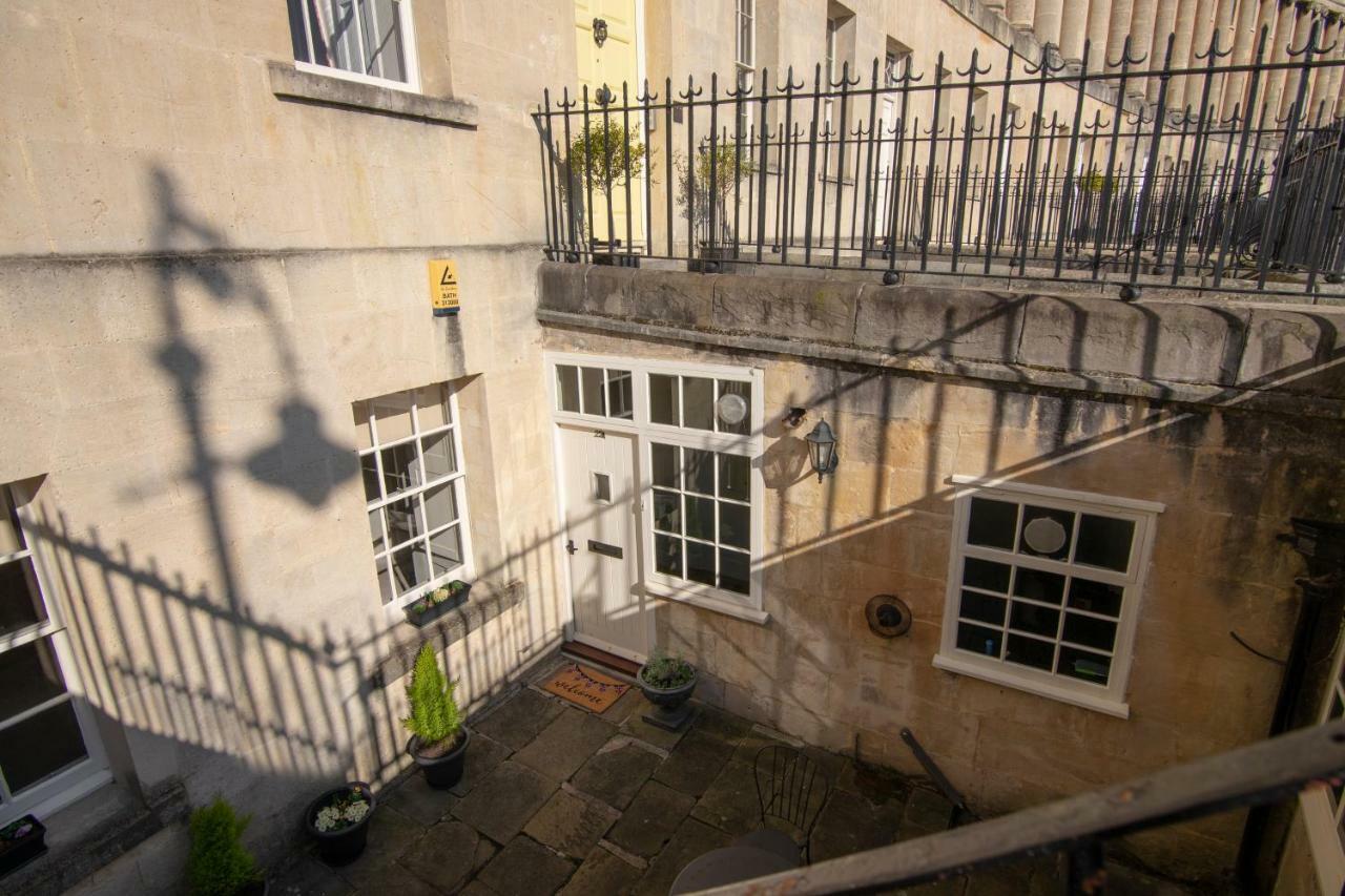Stunning Royal Crescent Apartment With 3 Bedrooms Bath Exterior photo